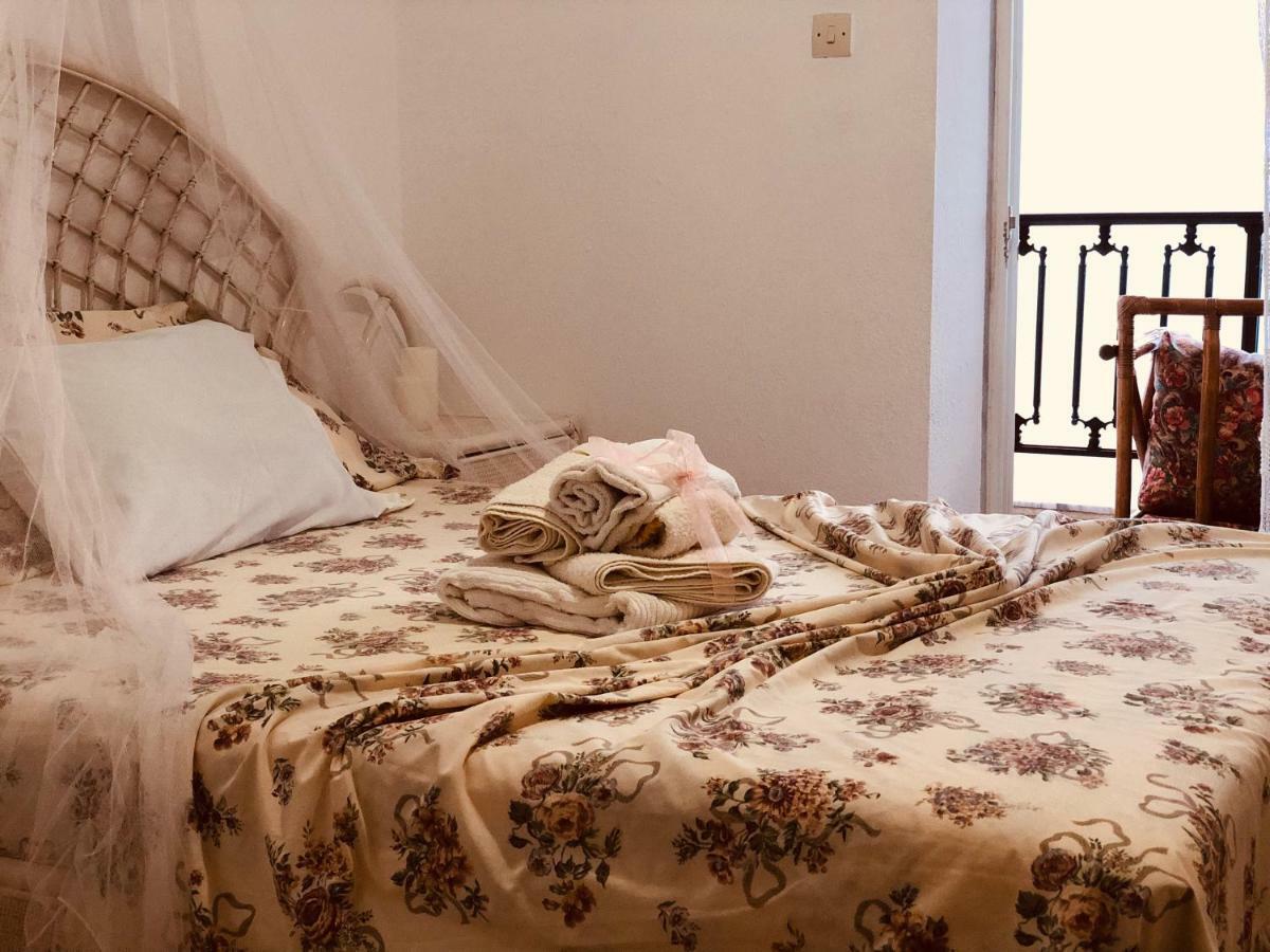 Seafront Maisonette In Fourka Luaran gambar
