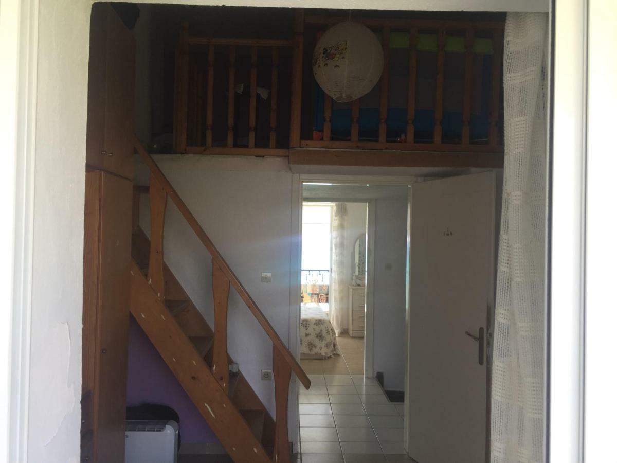 Seafront Maisonette In Fourka Luaran gambar