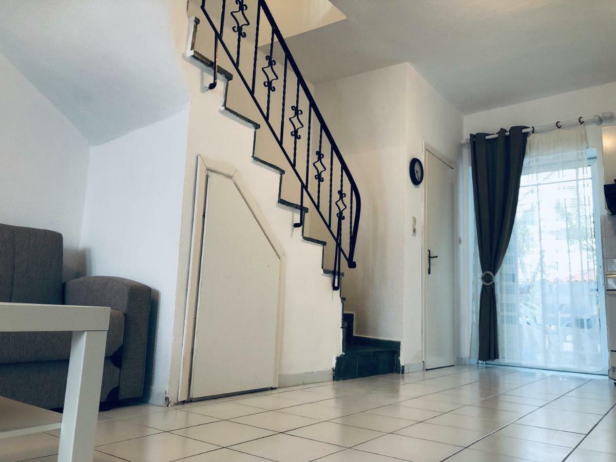 Seafront Maisonette In Fourka Luaran gambar
