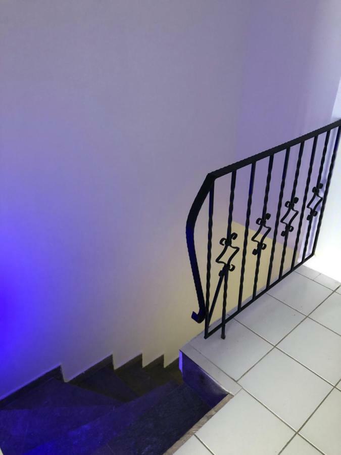 Seafront Maisonette In Fourka Luaran gambar