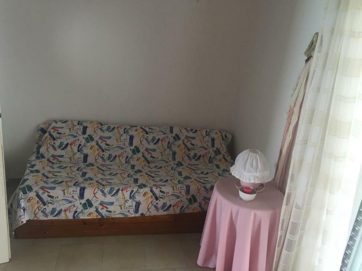 Seafront Maisonette In Fourka Luaran gambar